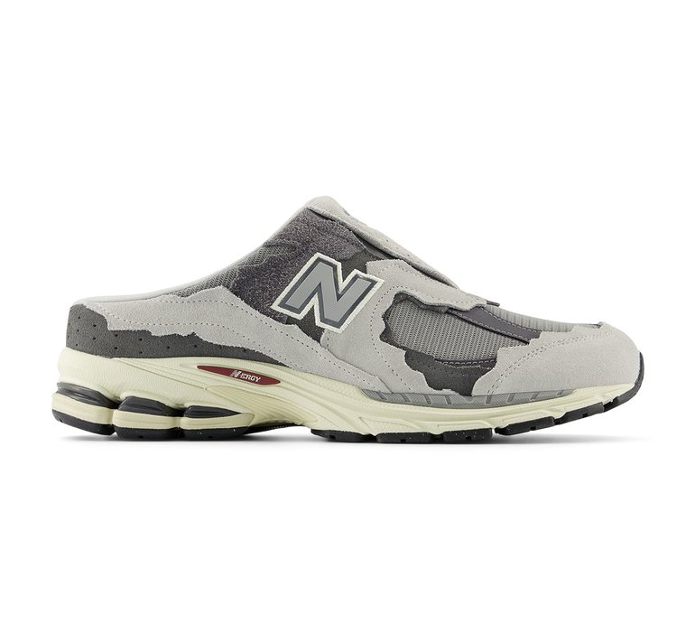 New Balance M2002NA